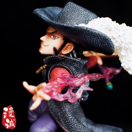 Фигурка One Piece: Dracule Mihawk Fighting Domestic
