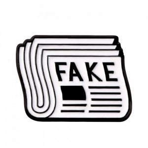 Металлический значок Fake