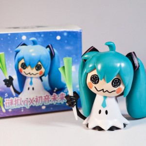 Мини фигурка Pokemon x Vocaloid: Hatsune Miku / Mimikyu