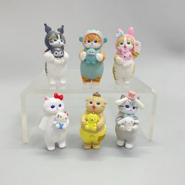 Мини-фигурки котики в костюмах Sanrio в ассортименте