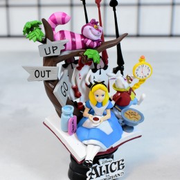 Фигурка Alice In Wonderland