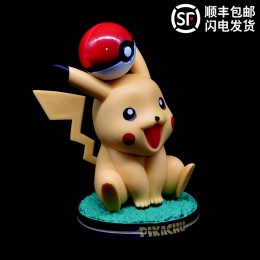 Фигурка Pokemon: Pikachu Pokeball