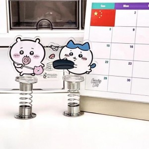 Маленькие акриловые фигурки на пружинке Chiikawa