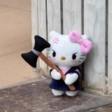 Мягкий брелок Hello Kitty с топором злая Sanrio