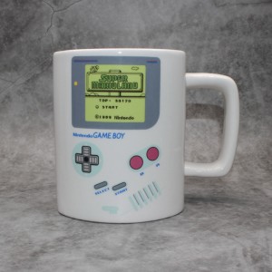 Кружка в виде консоли Game Boy (cookie pocket)