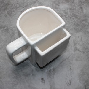 Кружка в виде консоли Game Boy (cookie pocket)