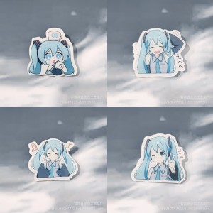 Акриловые броши Hatsune Miku