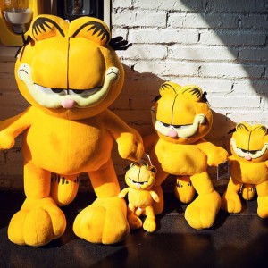 Плюшевая игрушка кот Гарфилд