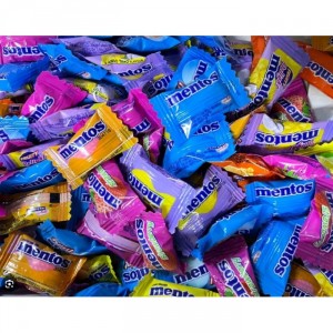 Жевательные конфеты Mentos Assorted ассорти вкусов 2.7 г