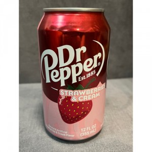 Газированный напиток Dr Pepper Strawberries & Cream со вкусом клубники и крема, 355 мл