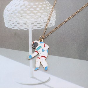 Кулон космонавт