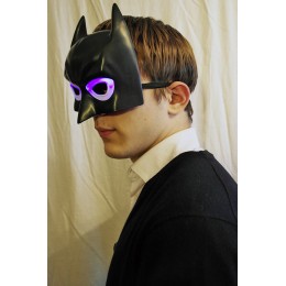 Маска Бэтмена (со светящимися глазами)