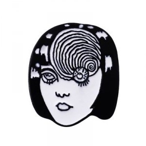 Металлический значок Mia Wallace tomie