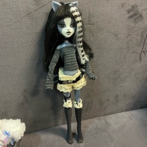 Кукла Monster High Пурсифона Б/У