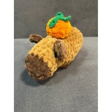 Вязаная игрушка Капибара с мандарином Б/У
