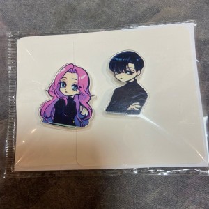 Акриловые значки Alien Stage Мизи и Иван Б/У