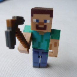 Фигурка Стива из Майнкрафт с киркой (Minecraft STEVE)