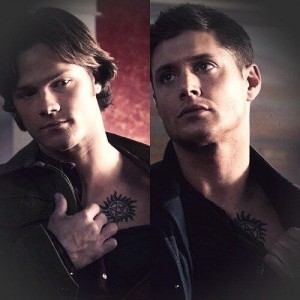 Футболка со Сверхъестественным (Supernatural)