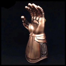 Перчатка Таноса.